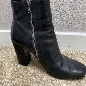 Black Steve Madden Booties: Worn for one weekend